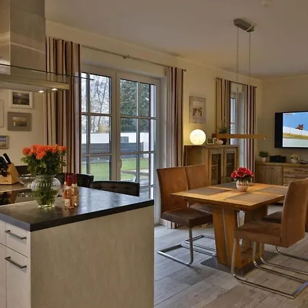 Herring Gull Modern Retreat Holiday home Bodstedt